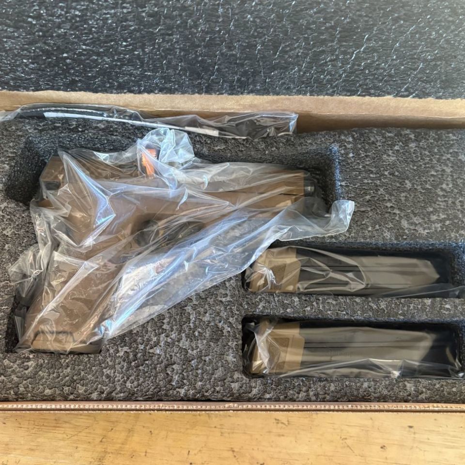 Image 4 - SIG M17 Surplus 