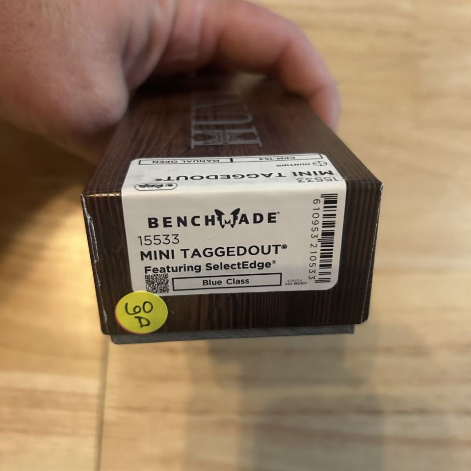 Image 2 - Benchmade Mini Tagged Out