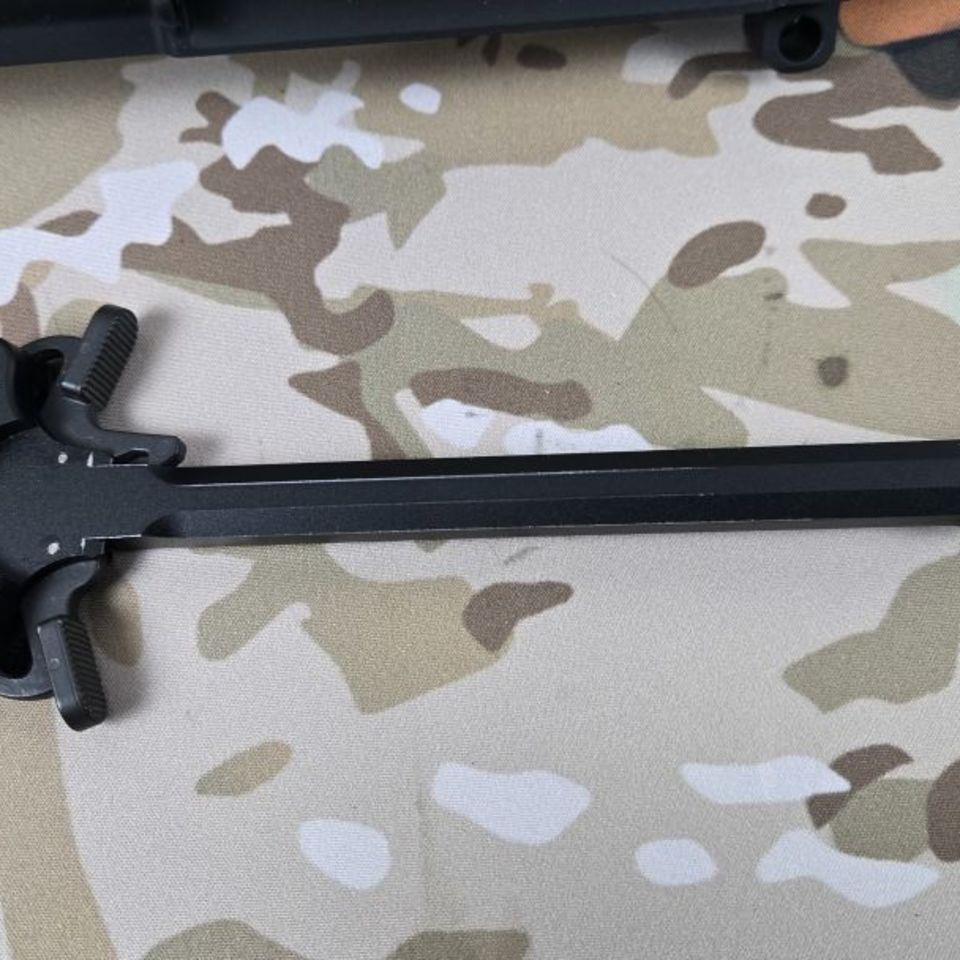 Image 3 - Upper parts