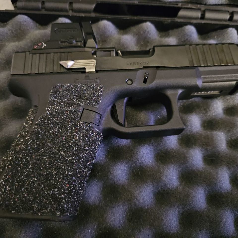Image 2 - Glock 19 gen 5 mos