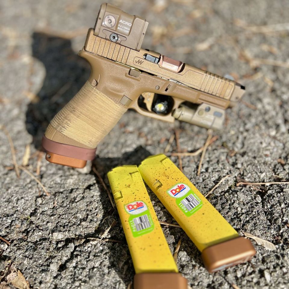 Image 2 - Banana Glock Mags