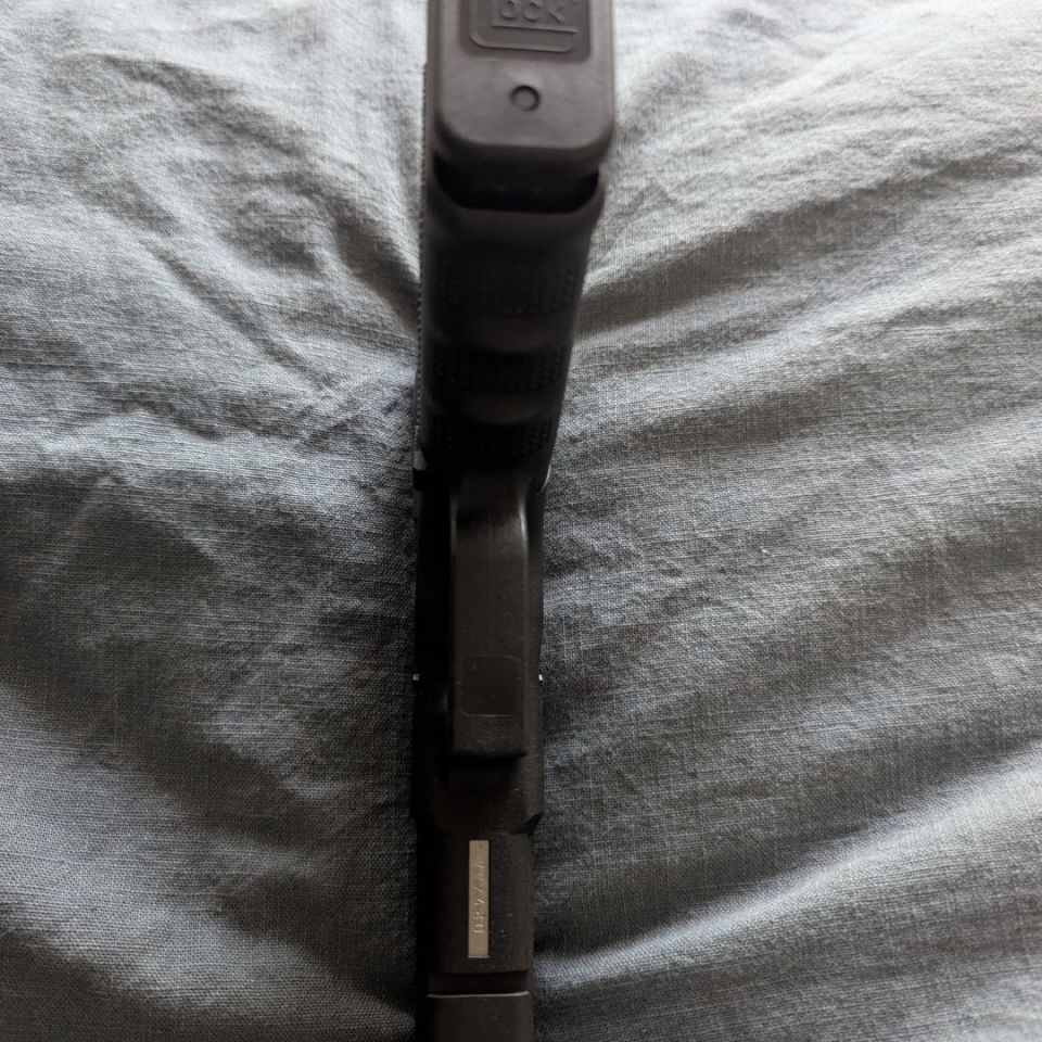 Image 4 - Glock 22 Gen 4