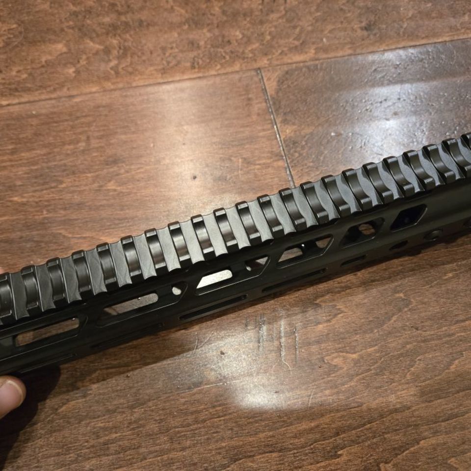 Image 4 - V Seven 10.75in AR10