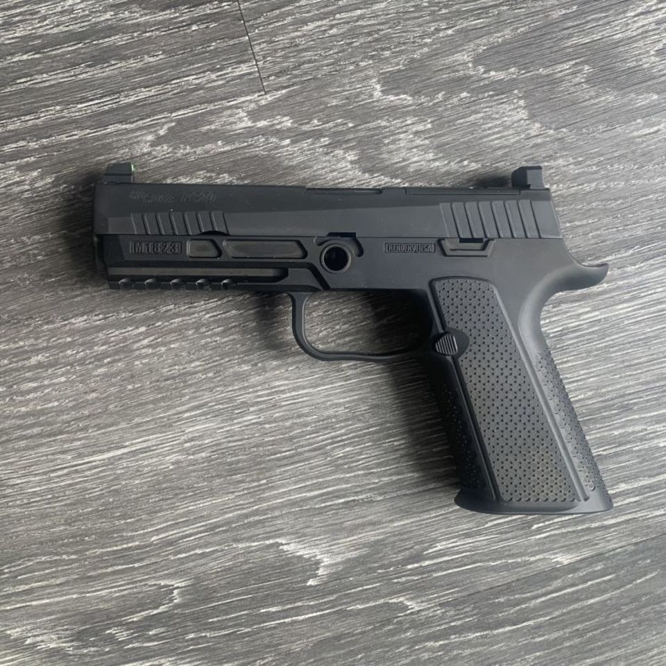 Image 2 - P320 RXP full & M1823 grip