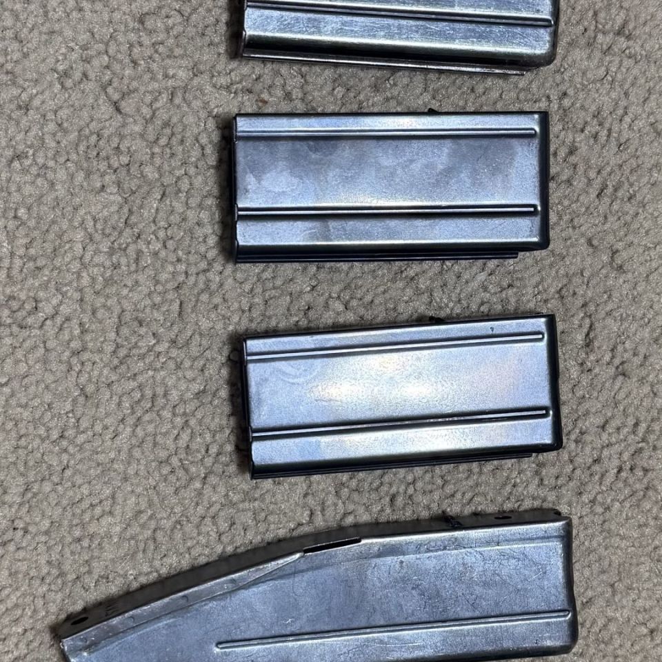 Image 5 - M1 Carbine. 30 Carbine 8 mags.