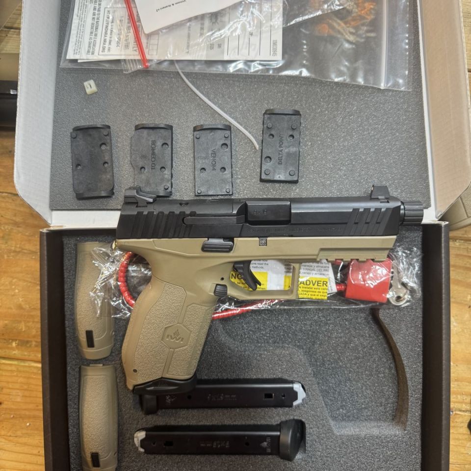 Image 2 - IWI Masada 9mm threaded o/r