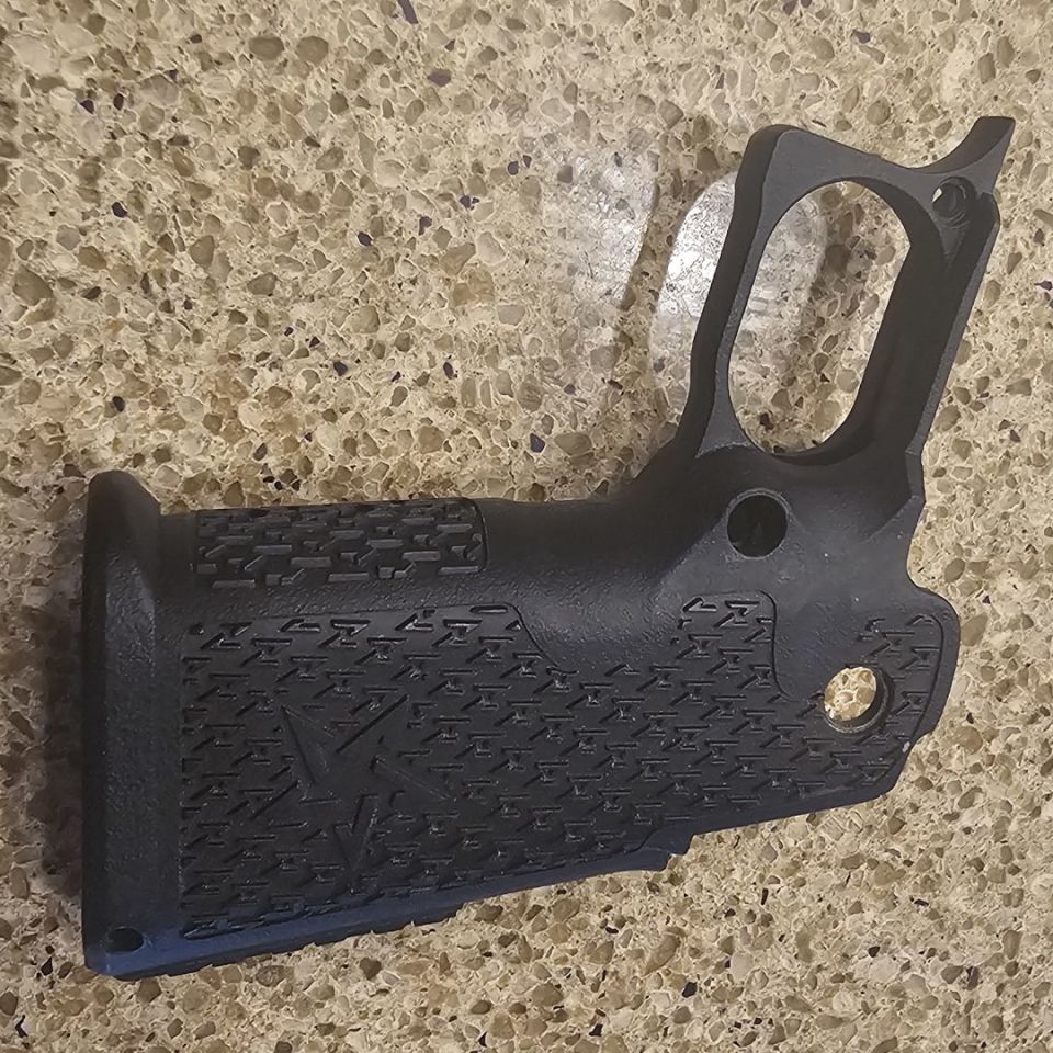 Image 4 - Staccato C2 Grip