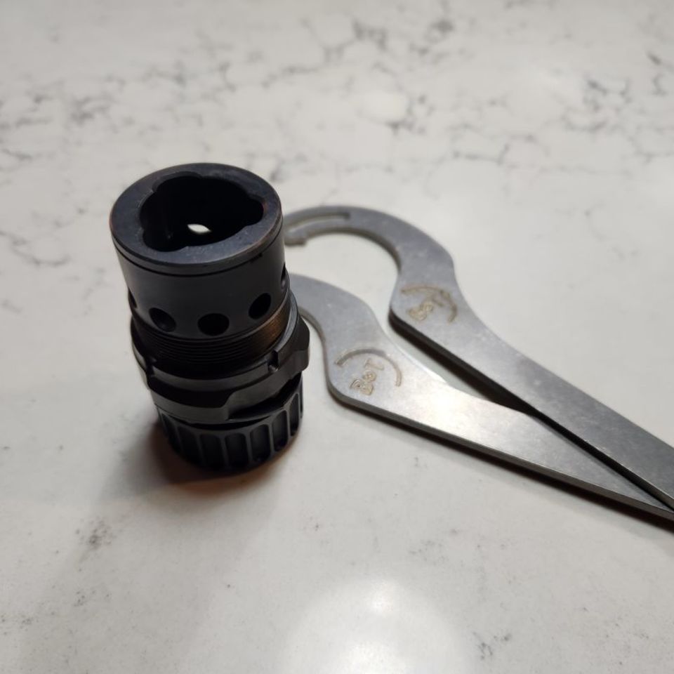 Image 2 - B&T hub with spanner wrenches 