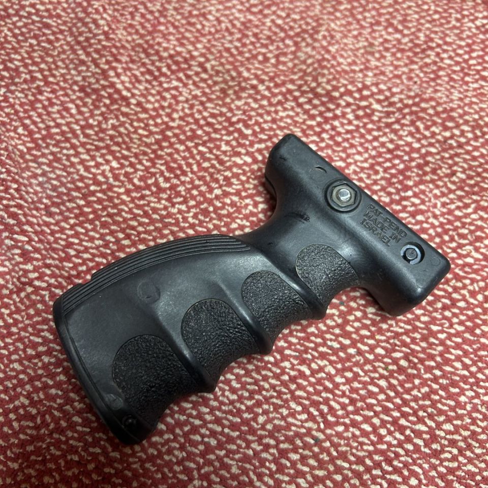 Image 2 - FAB Defense AG-44S foregrip