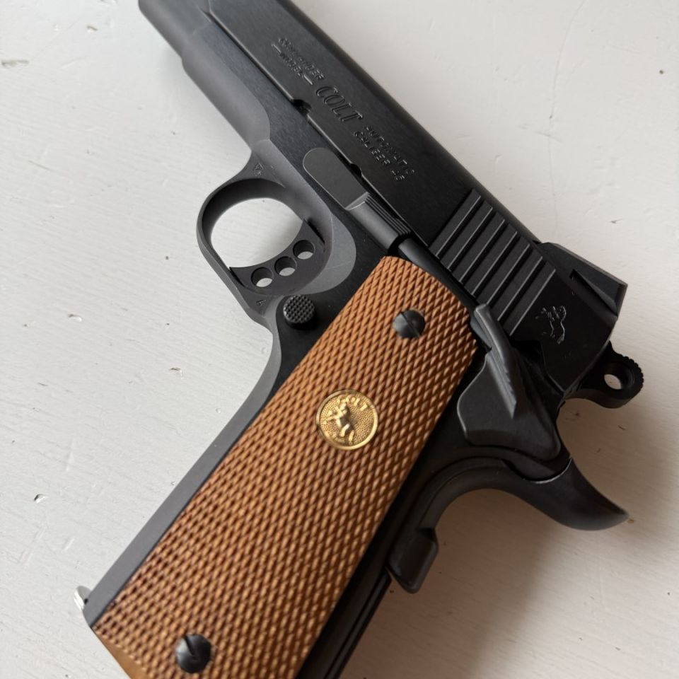 Image 2 - Colt Combat Commander 1911