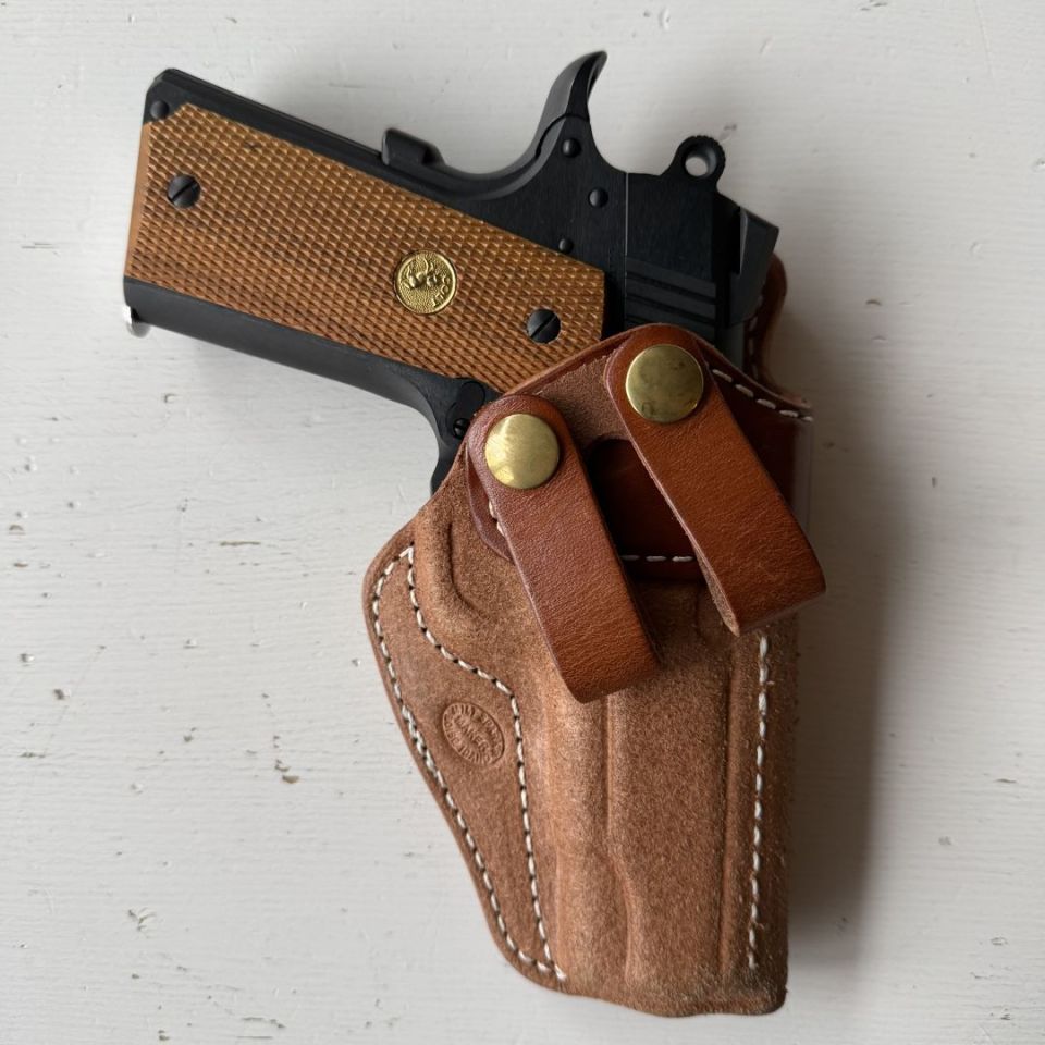 Image 5 - Colt Combat Commander 1911