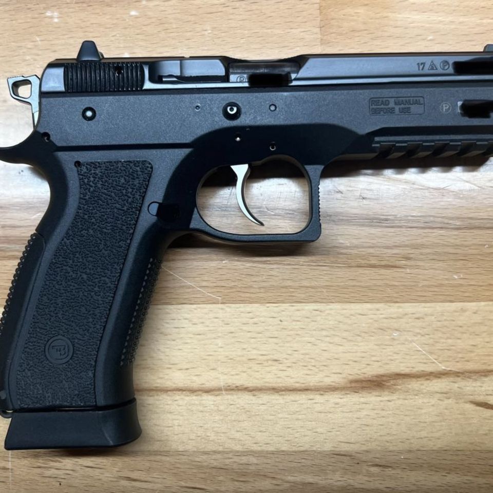 Image 1 - CZ Phantom