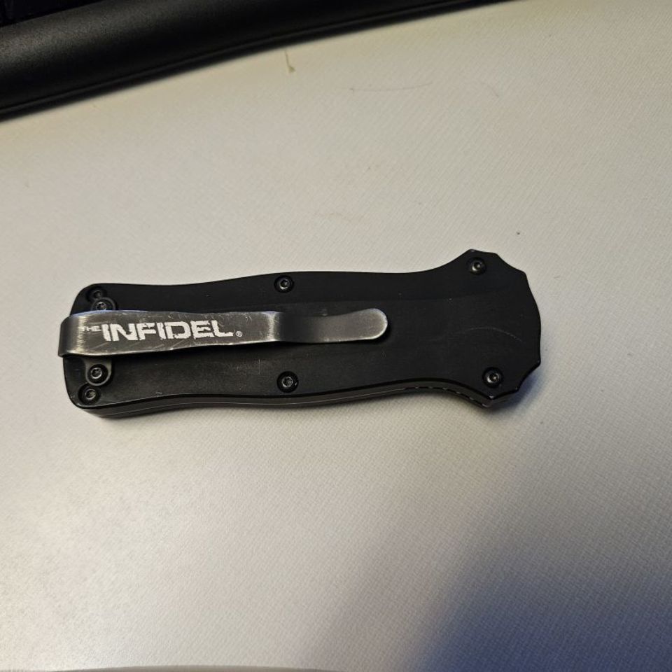 Image 4 - Benchmade Mini Infidel