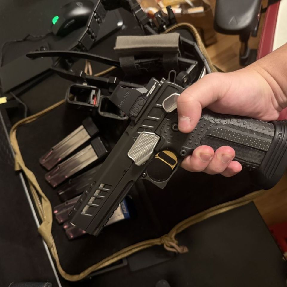 Image 2 - Atlas athena