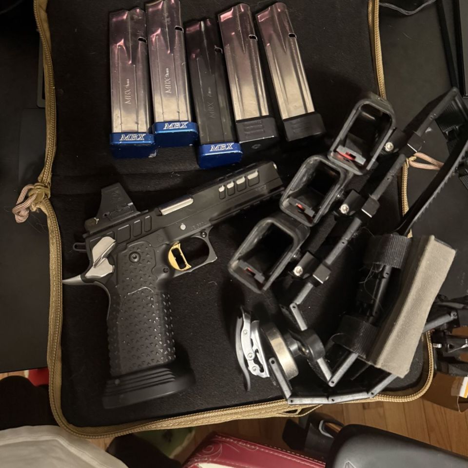 Image 1 - Atlas athena