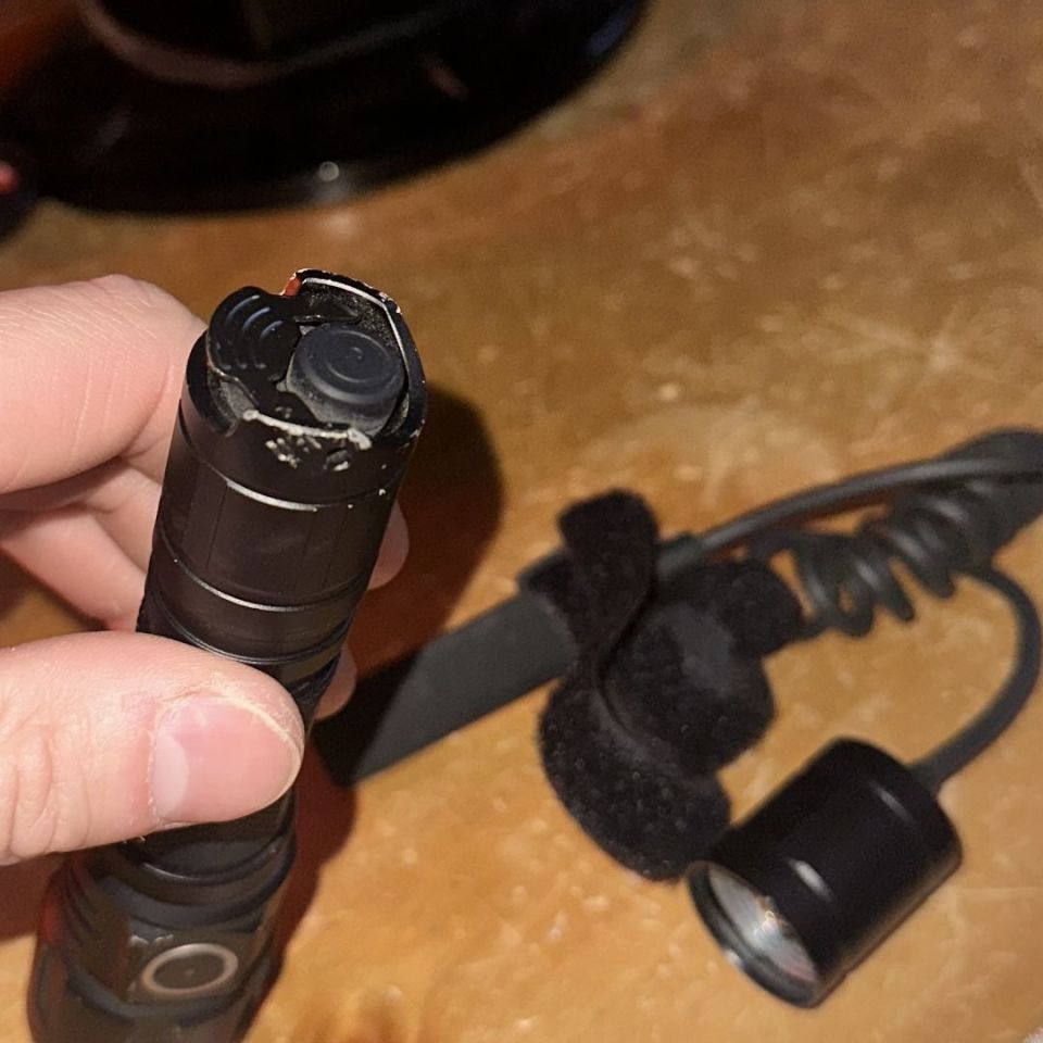 Image 2 - Klarus flashlight 