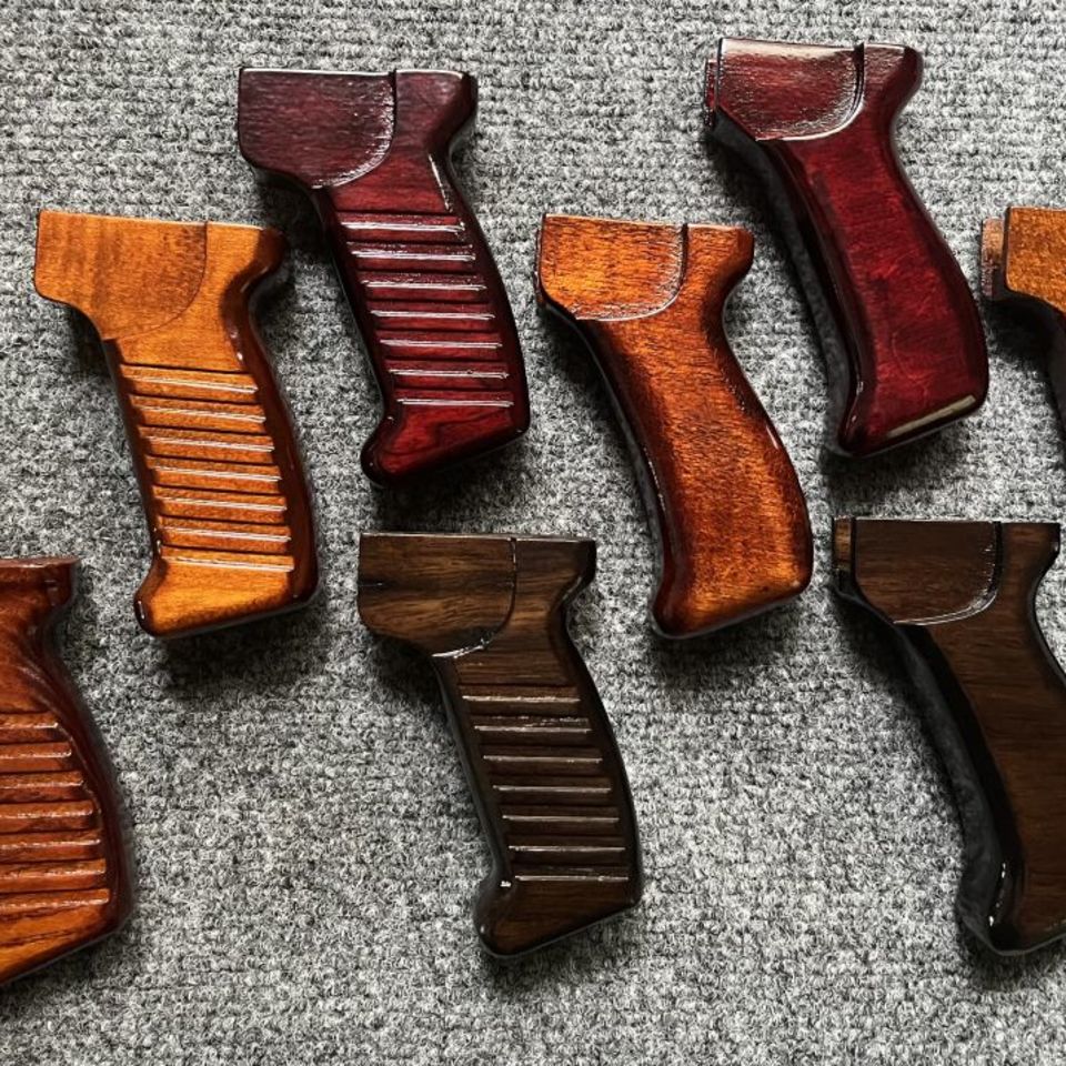 Image 4 - SAM7K / Krinkov Wood Furniture