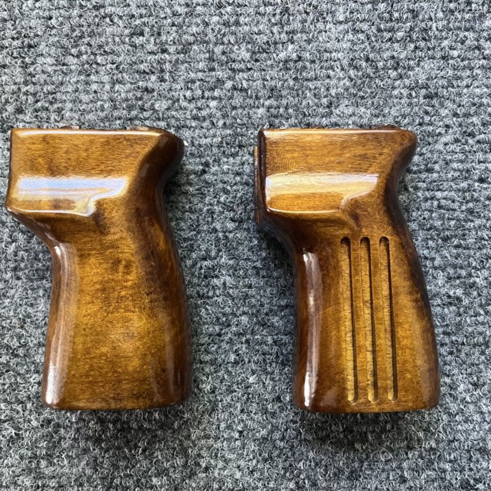 Image 2 - VZ61 Scorpion Wood Grips
