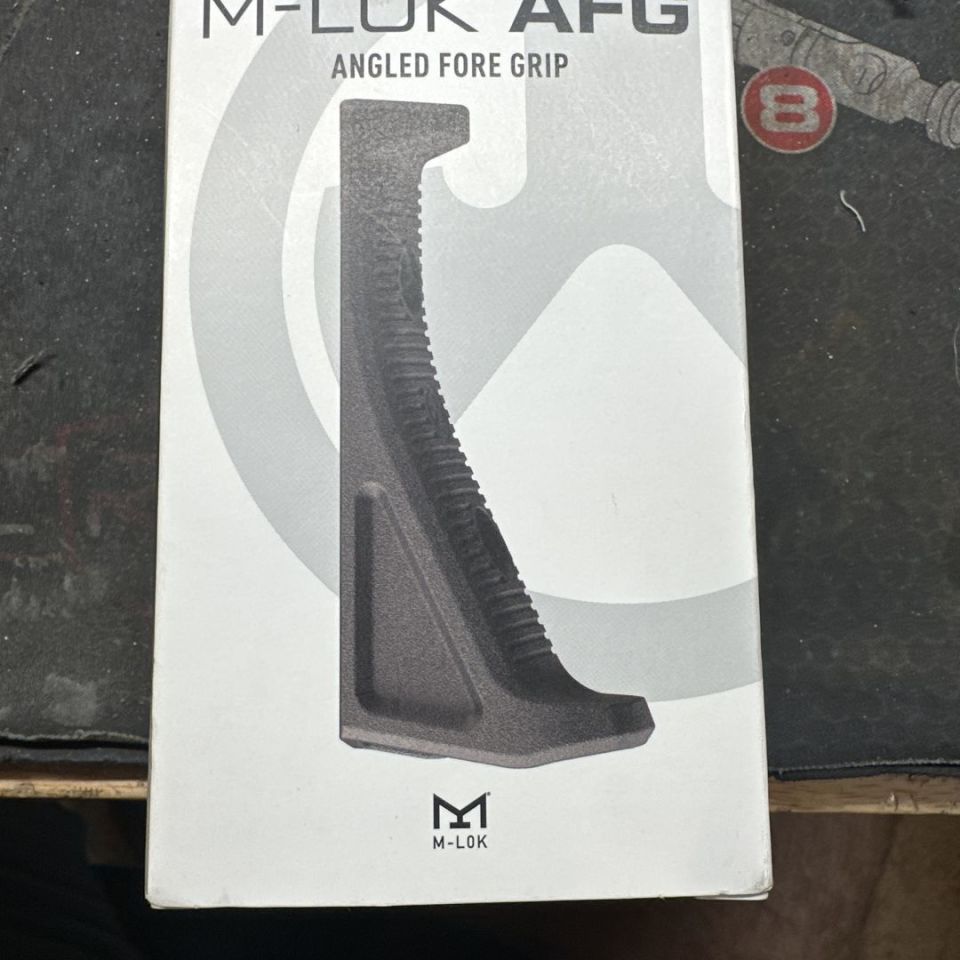 Image 1 - M-lok AFG black