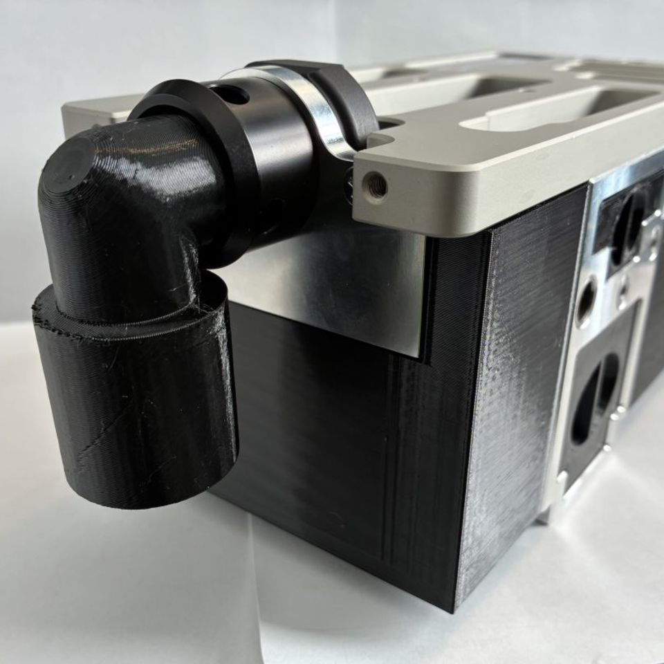 Image 3 - 80% Arms Gen 4 Enclosure Set