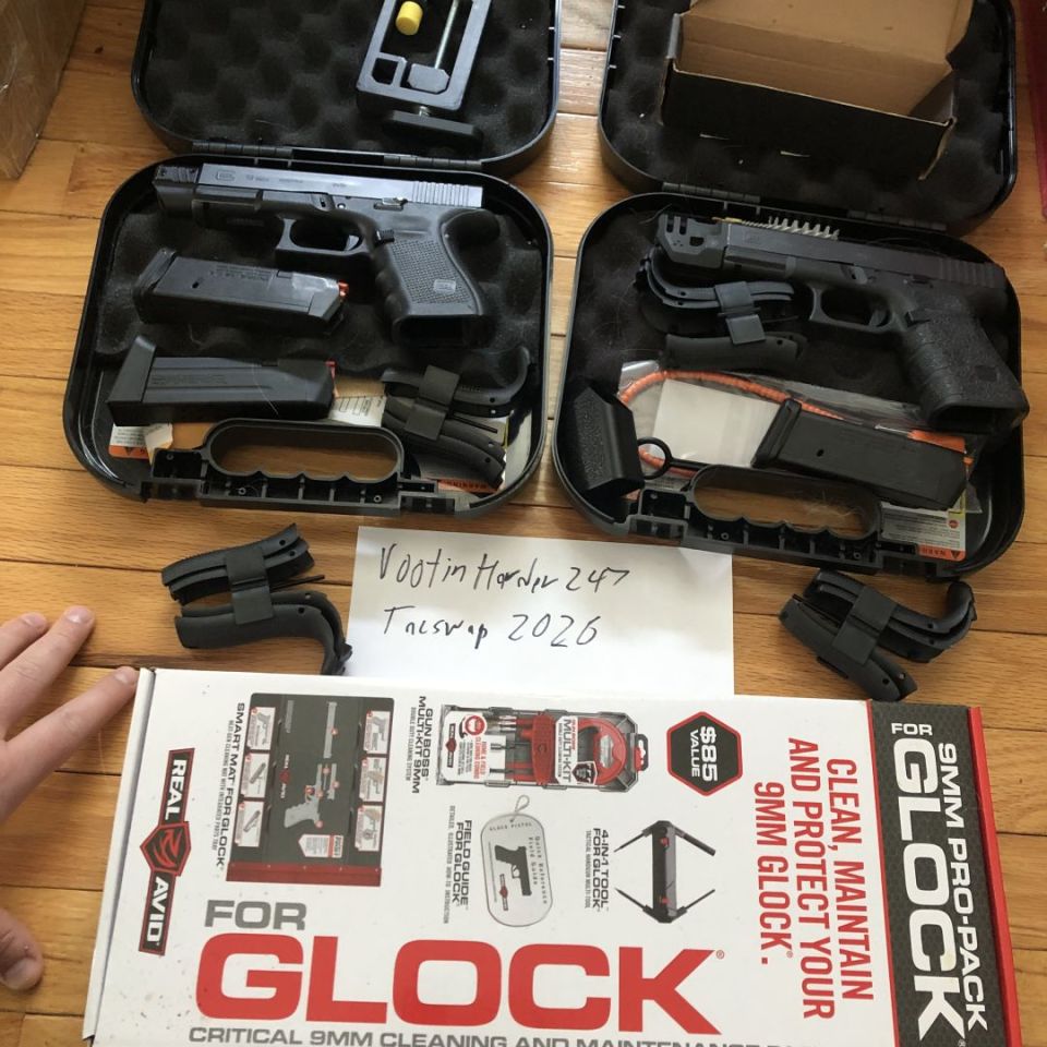 Image 1 - Glock 19 Gen 4 Bundle 