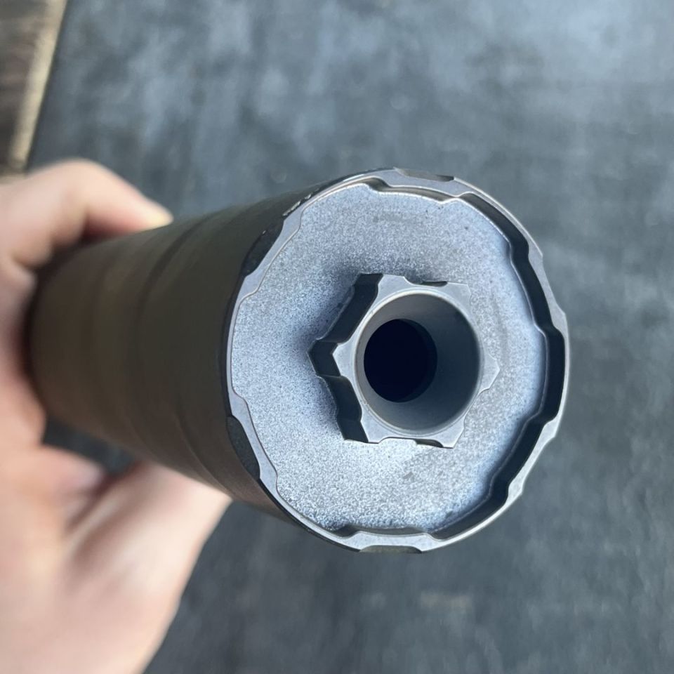 Image 3 - Q Full Nelson Silencer