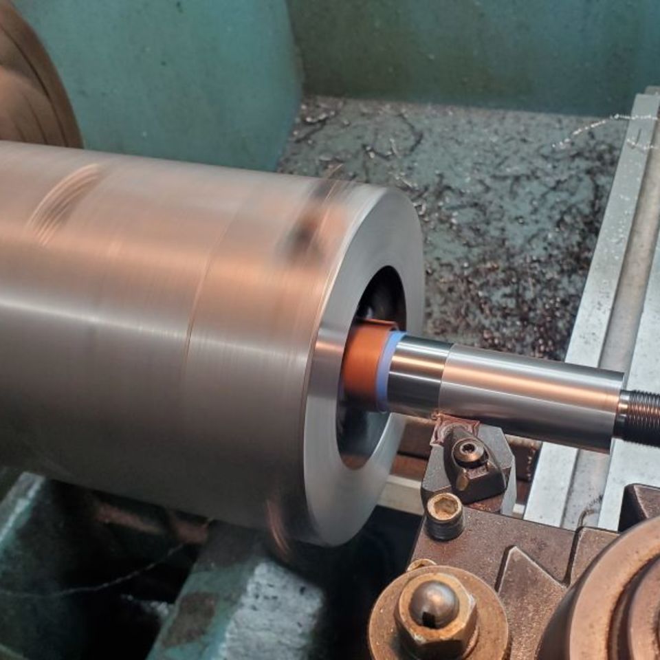 Image 2 - AEM5 Direct Taper Machining