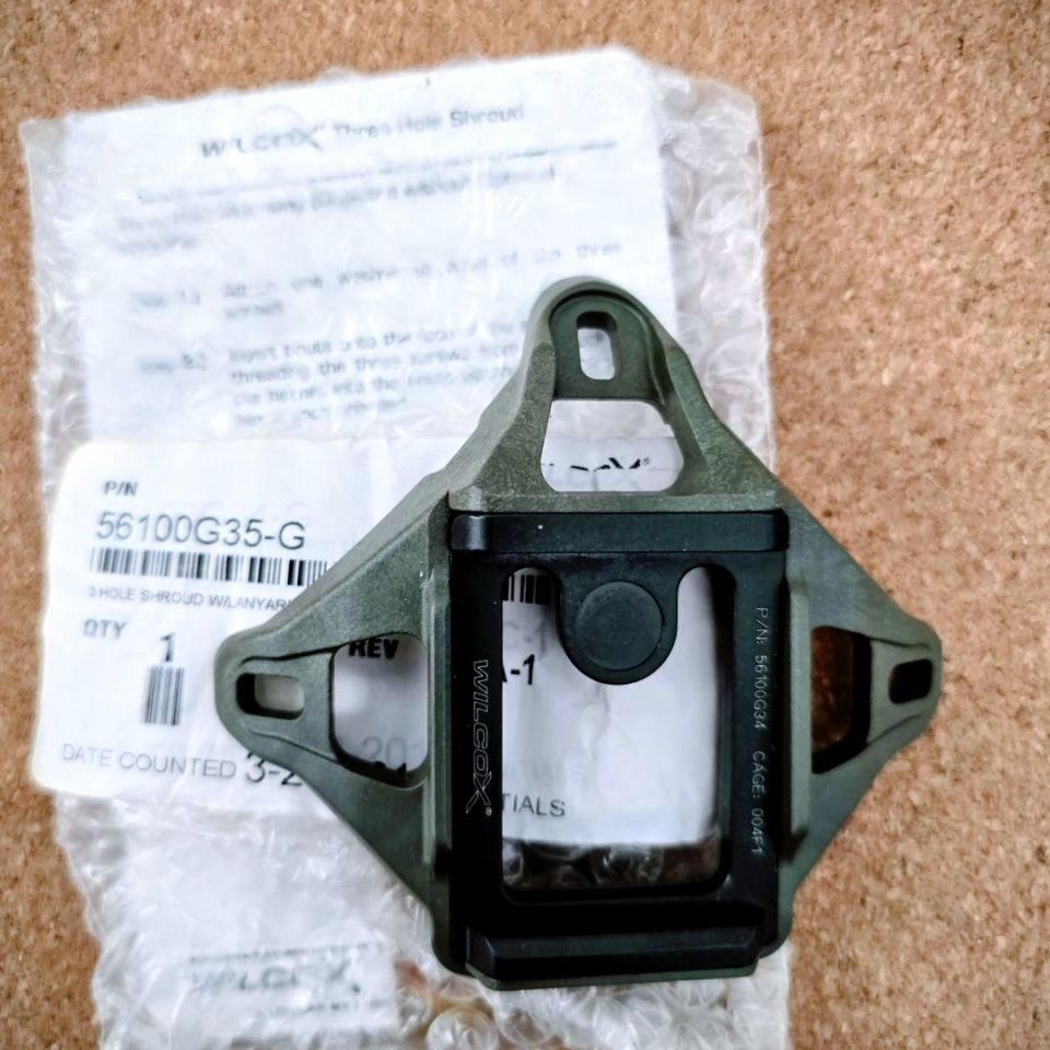 Image 1 - Wilcox 3 hole shroud w lanyard