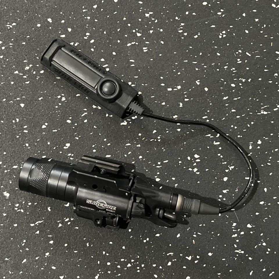 Image 2 - Surefire x400v-b-irc