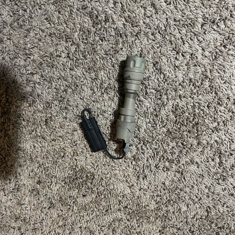 Image 1 - Surefire M952 Vampire light