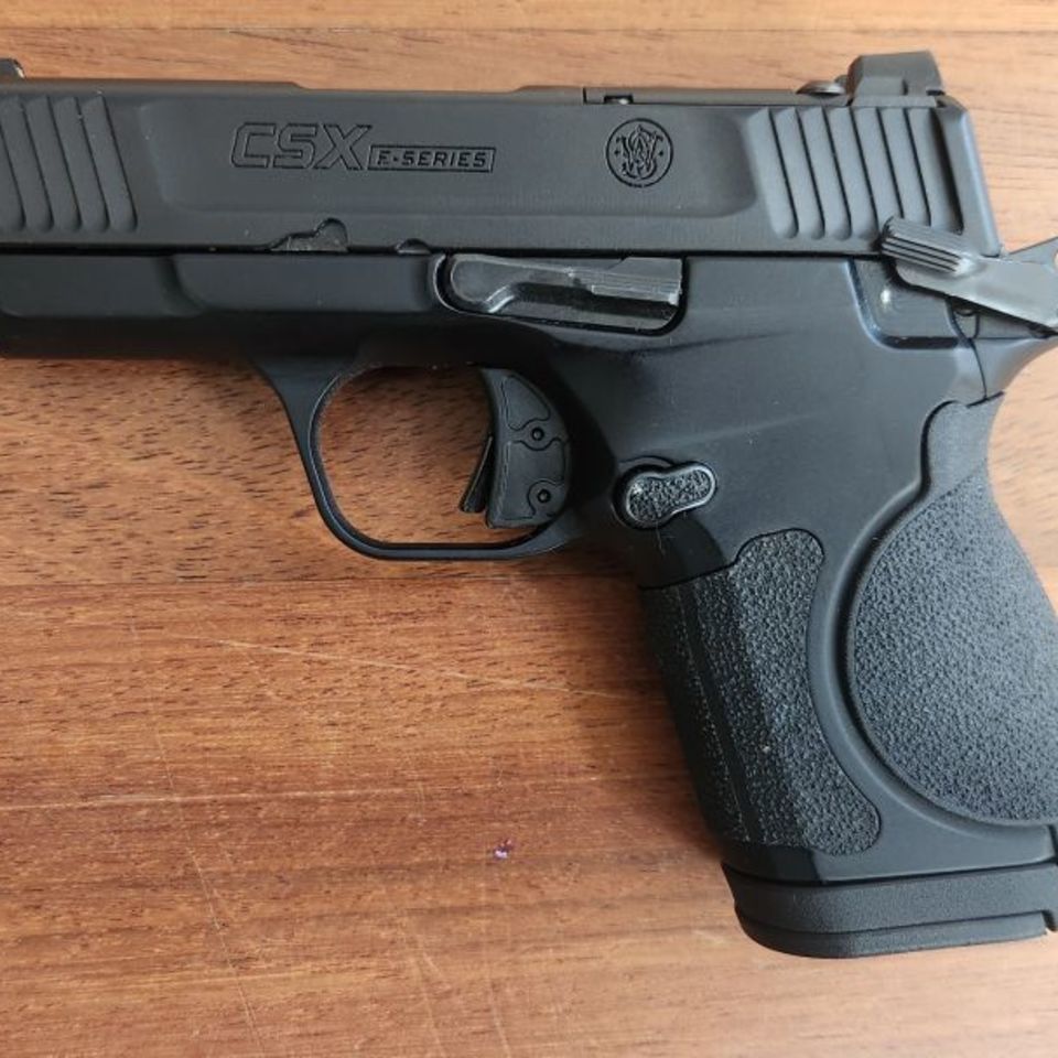 Image 5 - LNIB S&W CSX E-series w/ green