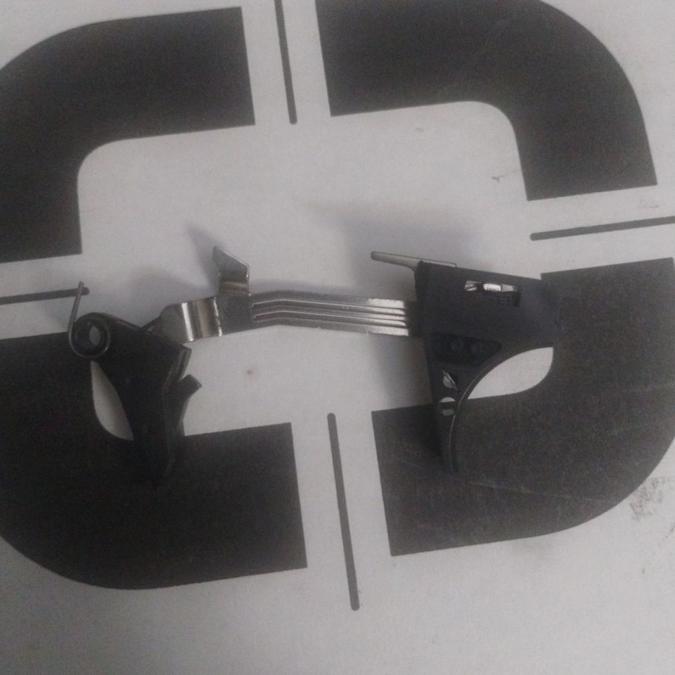 Image 2 - Johnny Glock 4311