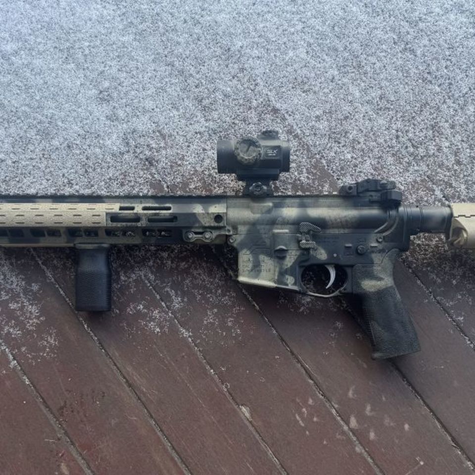 Image 2 - 16" AR15 w/FRT 