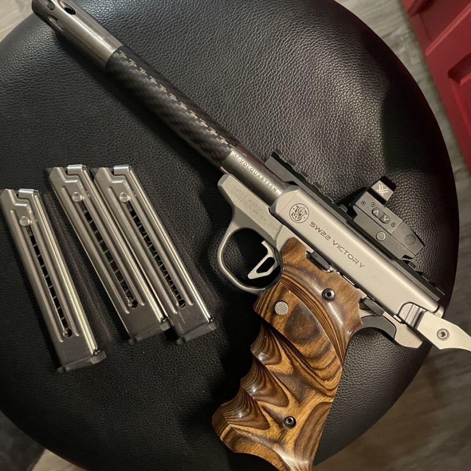 Image 3 - Smith and Wesson Victory VQ