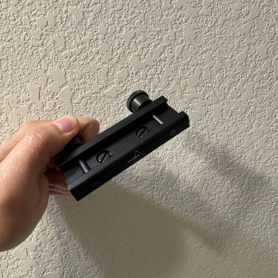 Image 2 - Trijicon ACOG TA31 Mount