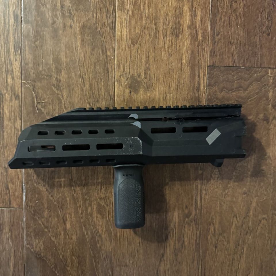 Image 2 - Scorpion evo rail