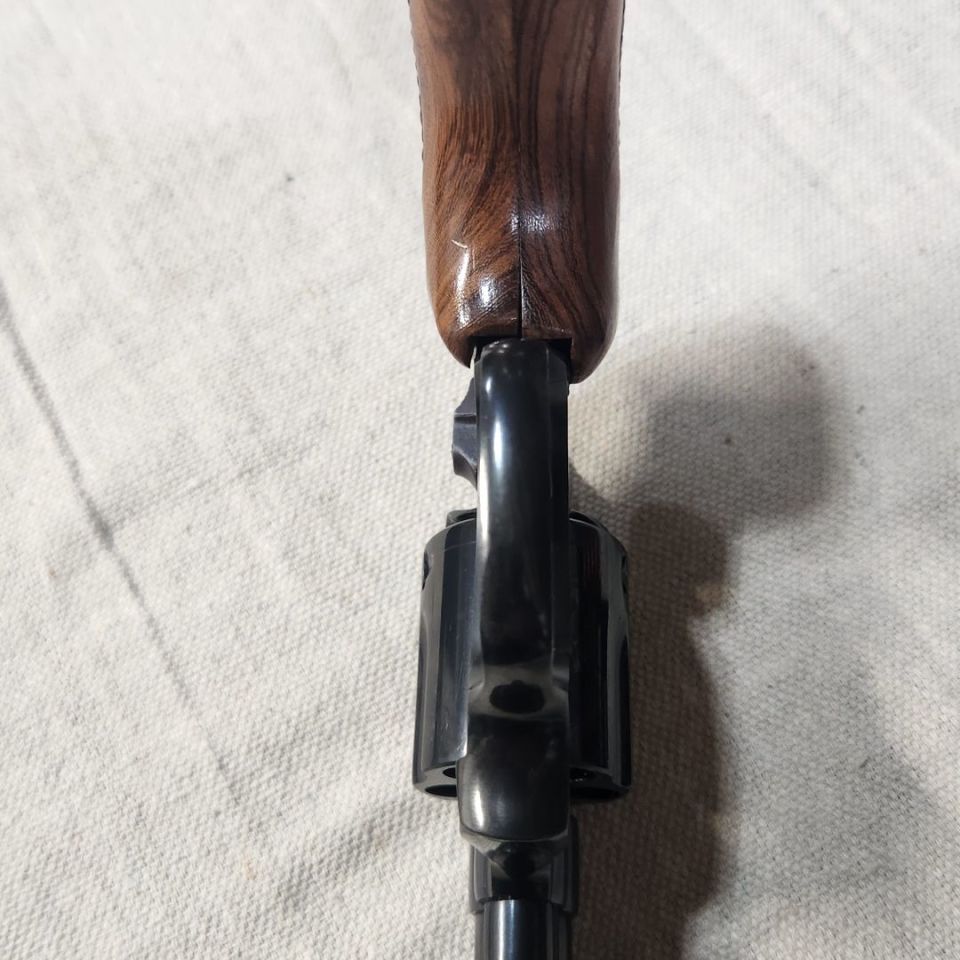 Image 4 - Taurus M85 38spc w/extras