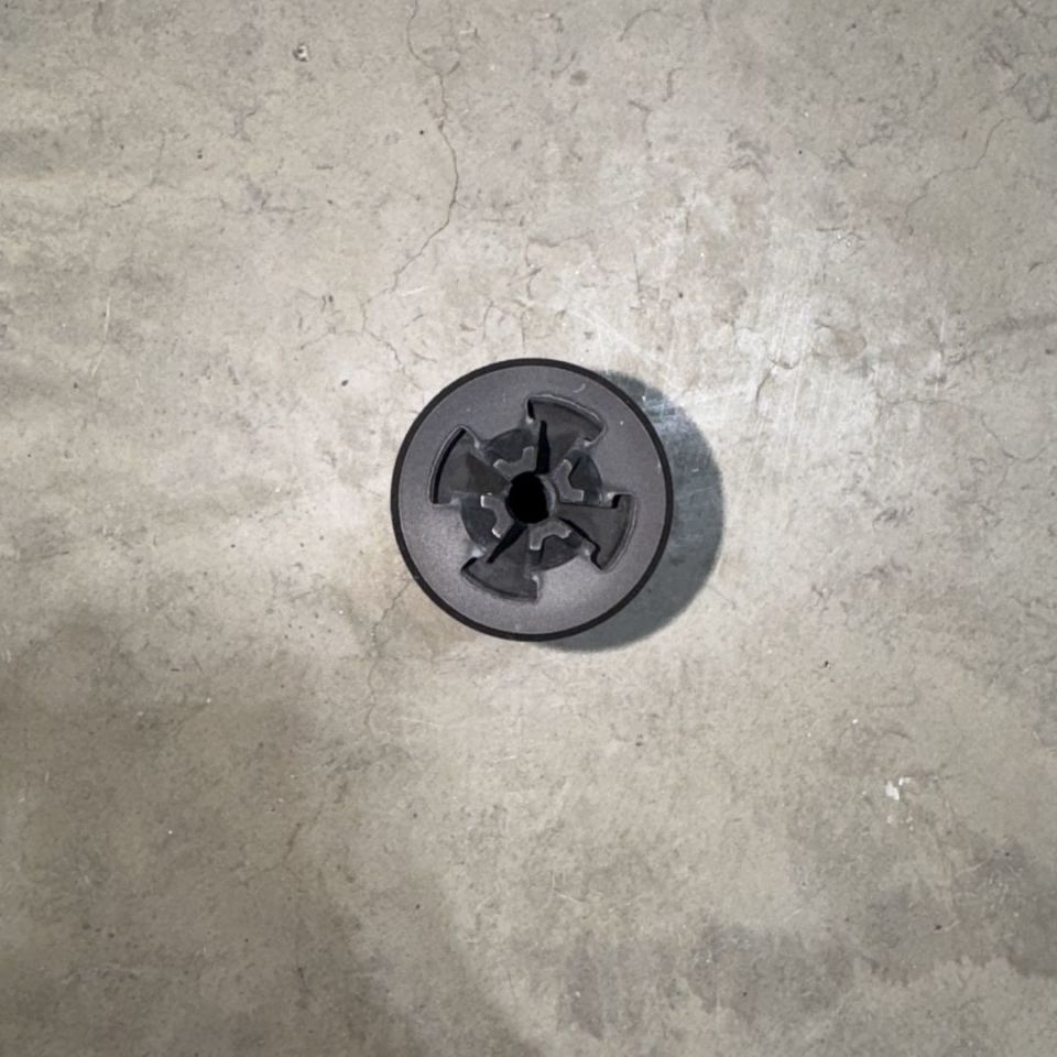 Image 3 - CAT WB Ti HUB