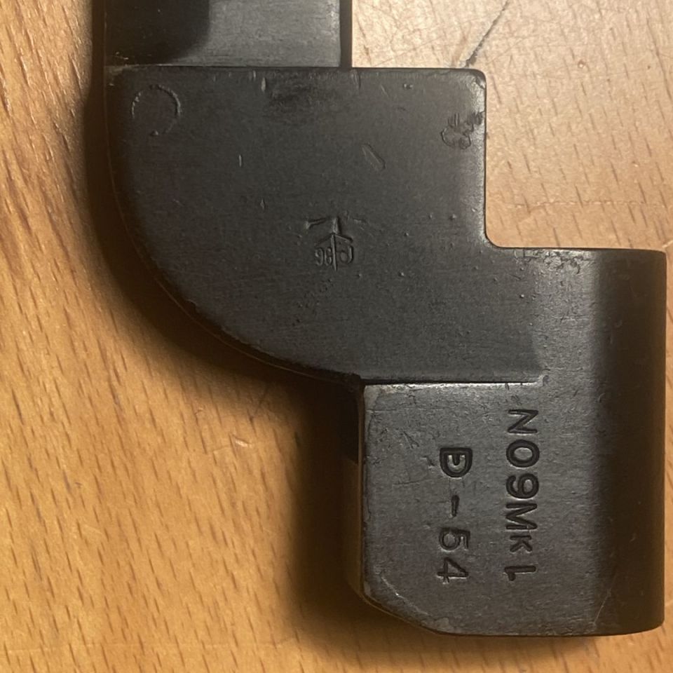 Image 4 - WWII Bayonet lot