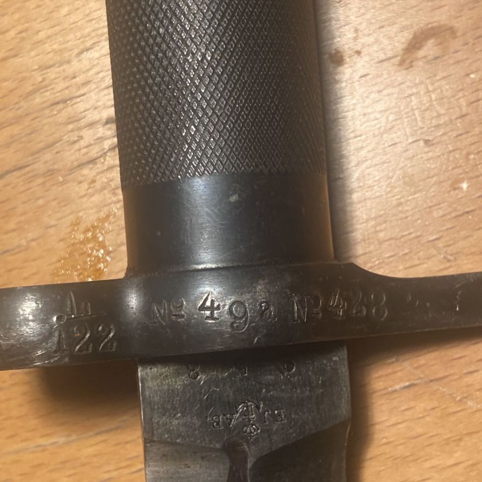 Image 3 - WWII Bayonet lot