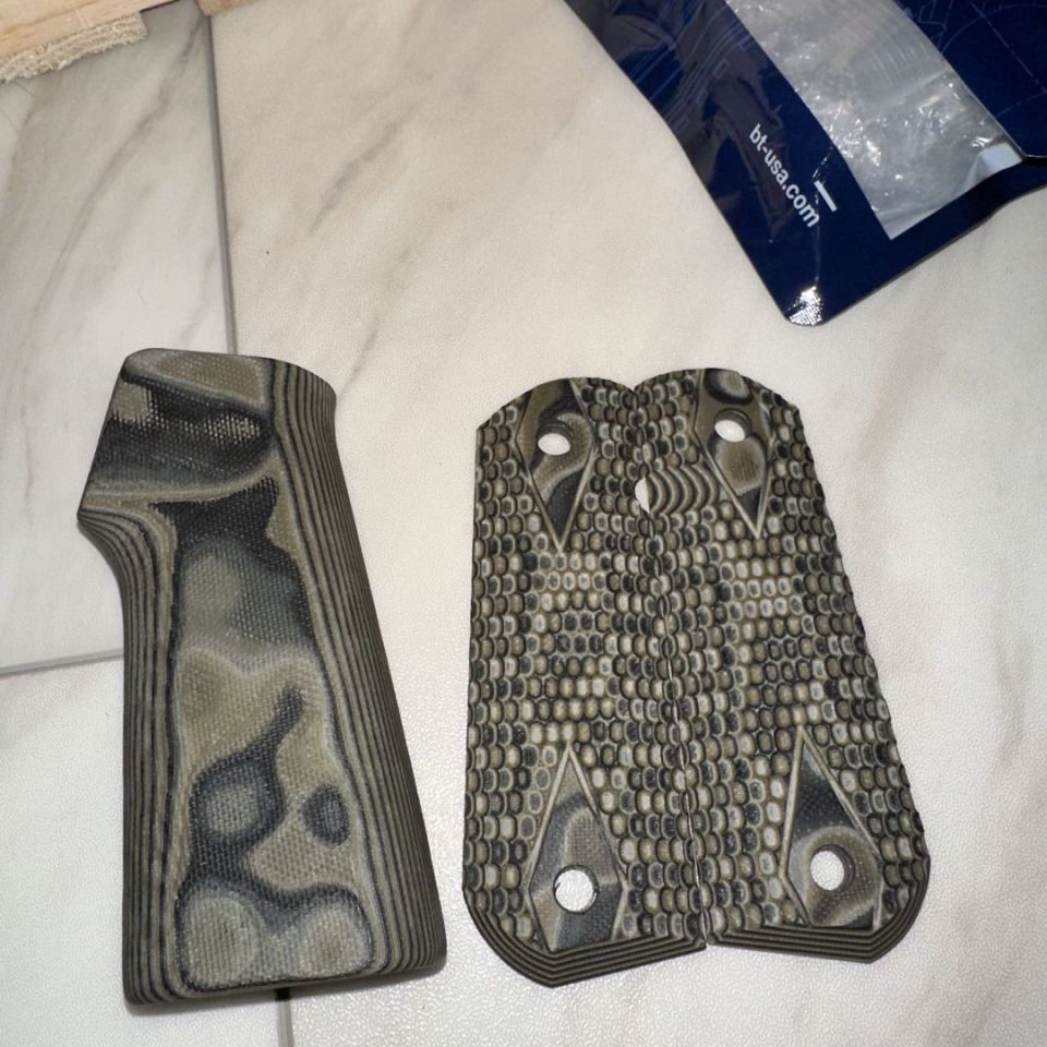 Image 2 - Hogue Grips 1911 AR15