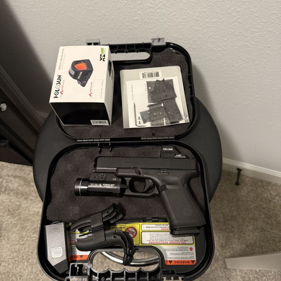 Image 2 - Glock 19 Gen 5 