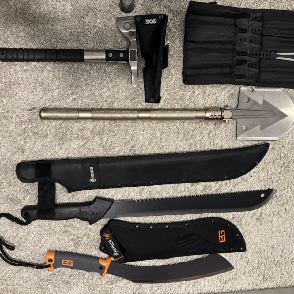 Image 1 - Gerber Machete x2, SOG hatchet