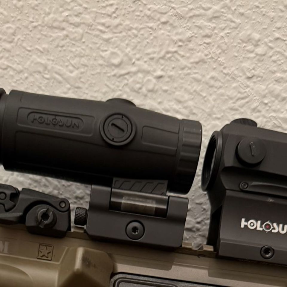Image 1 - Holosun 3X Magnifier & 403B RD