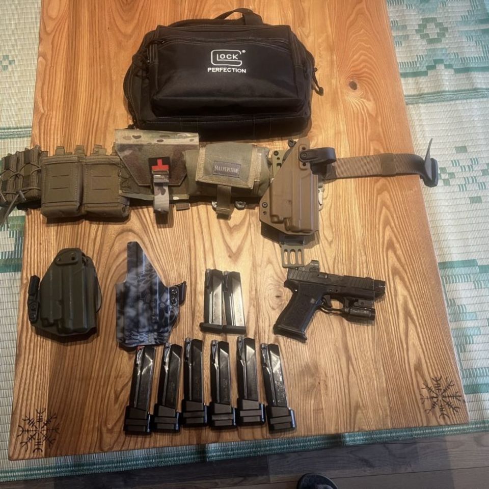 Image 5 - Custom Glock 43X with extras 