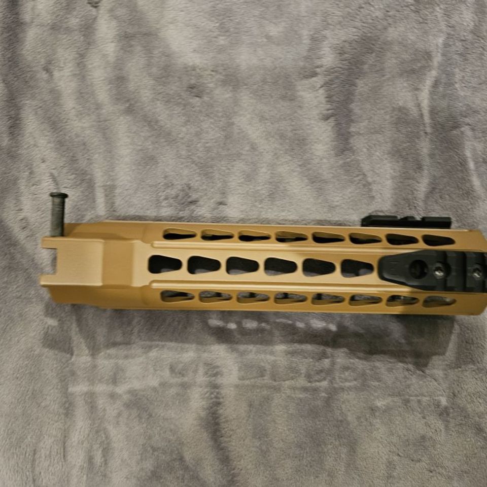 Image 4 - Bushmaster ACR Keymo handgaurd