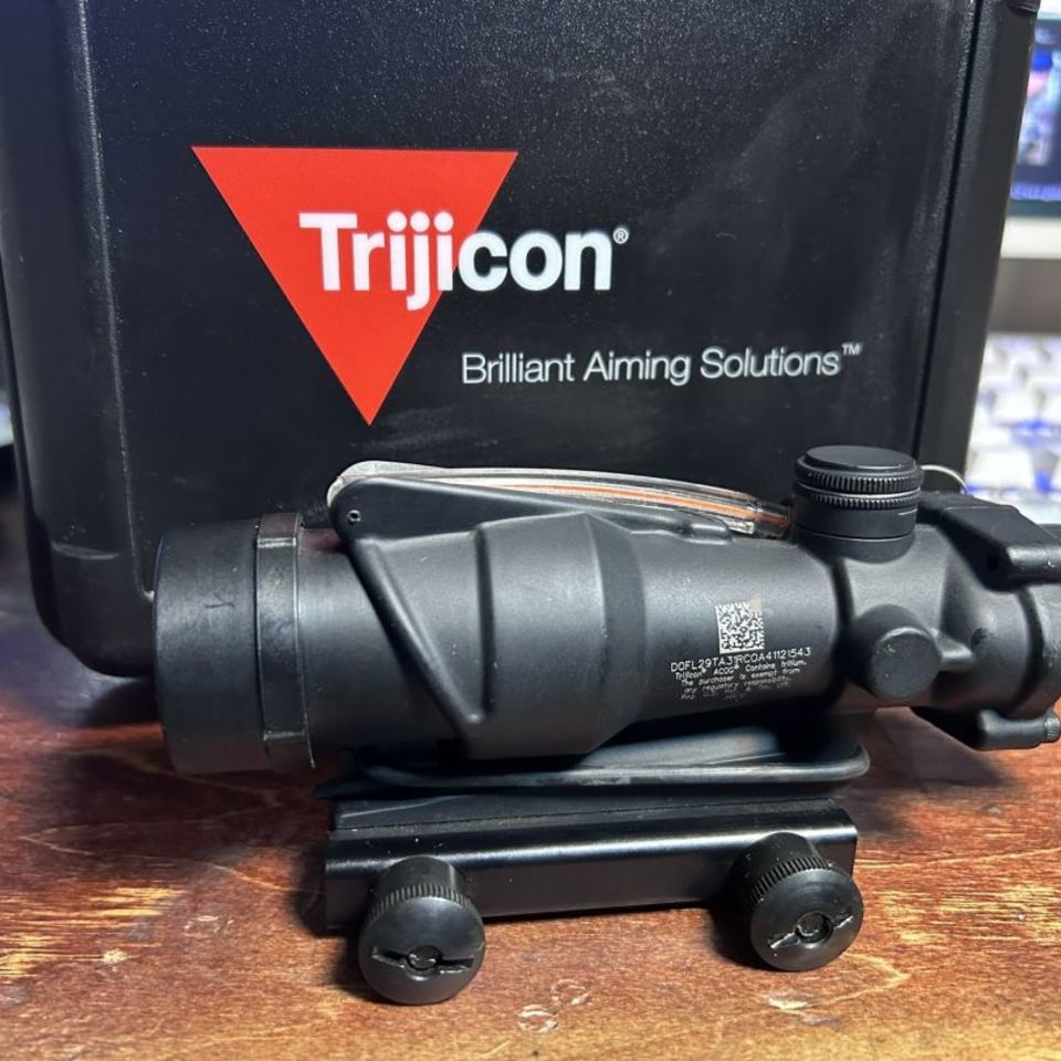 Image 1 - Trijicon ACOG 4X32 USMC RCO