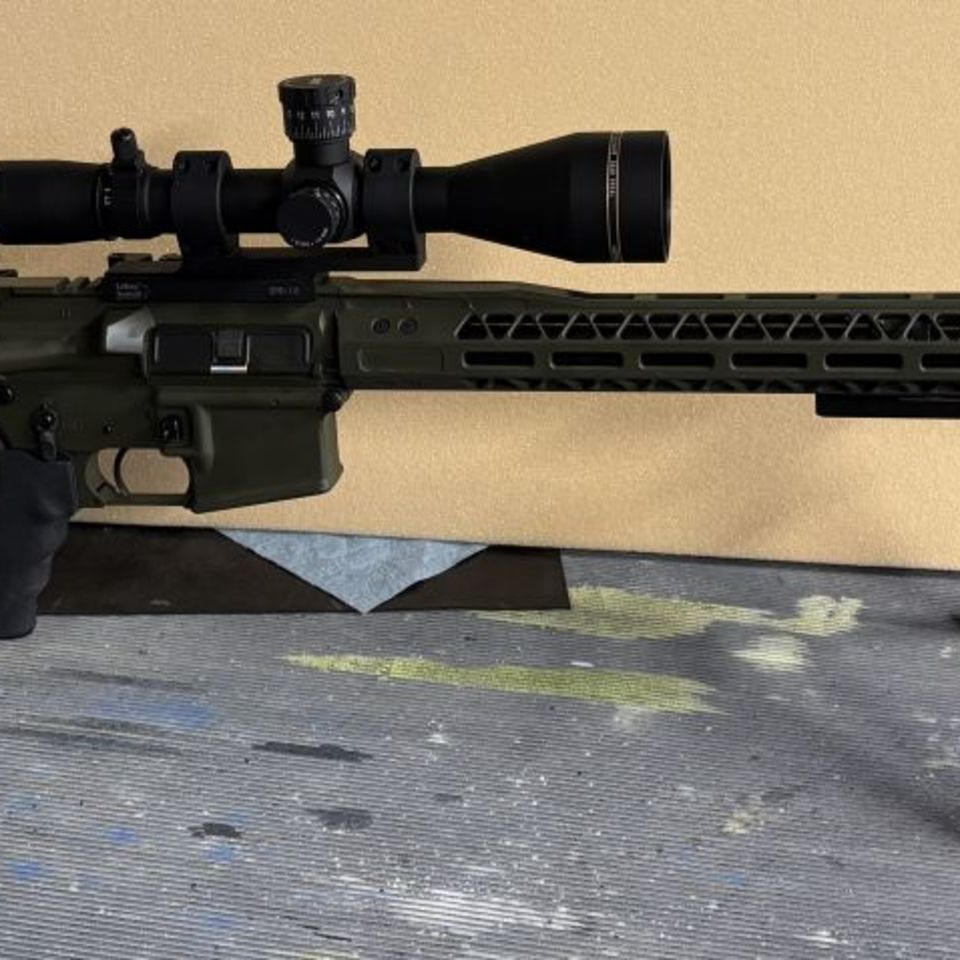 Image 2 - 18” 6mm Arc Sub MOA Leupold 