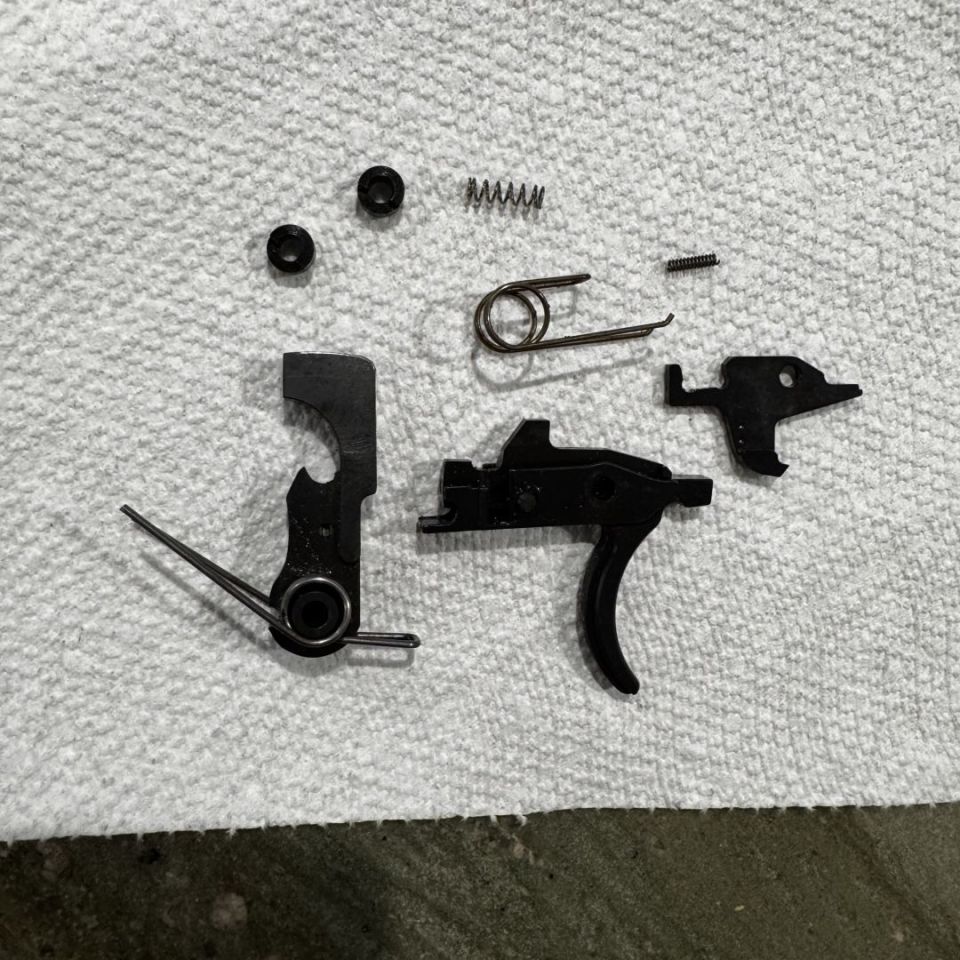 Image 1 - B&t binary with selector