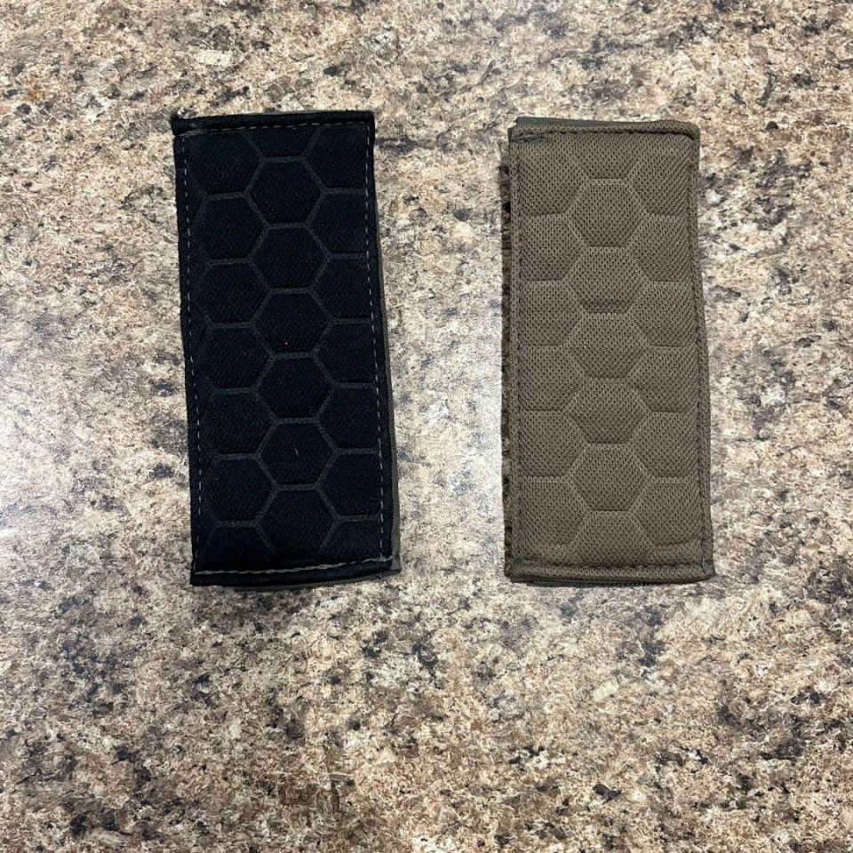 Image 2 - Beez Aptum Shoulder Pads